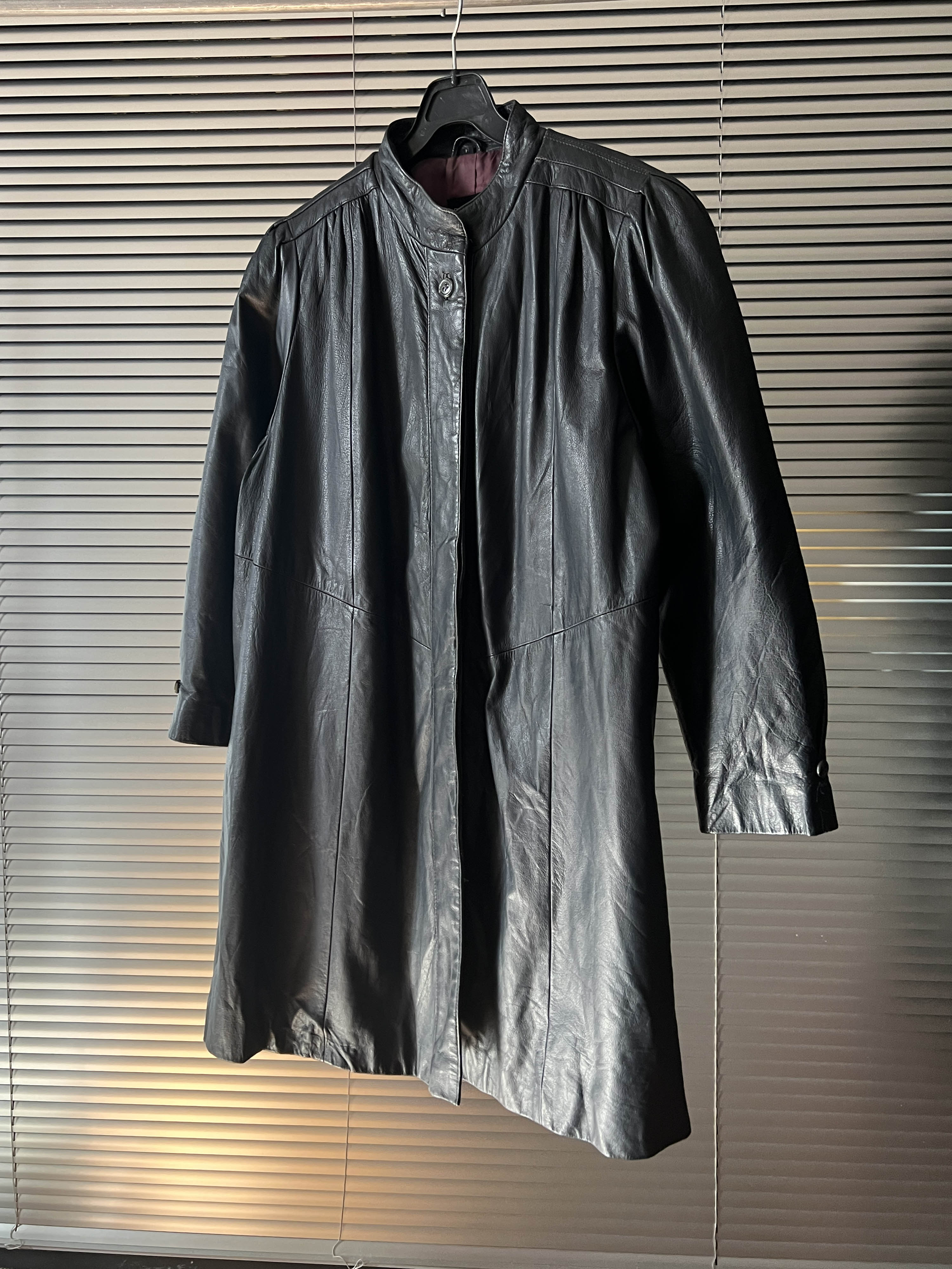 vintage shirring leather coat