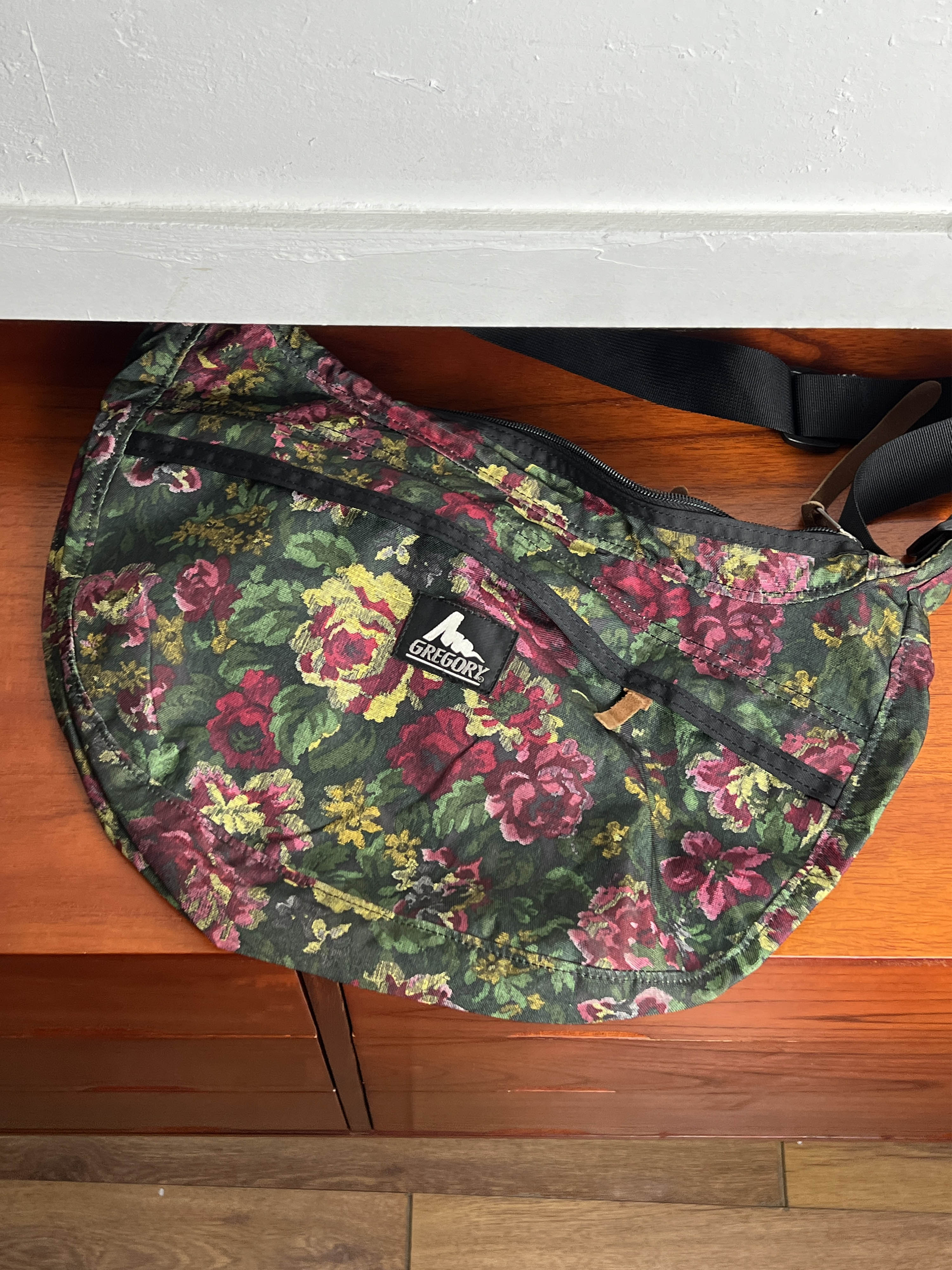 Gregory floral bag