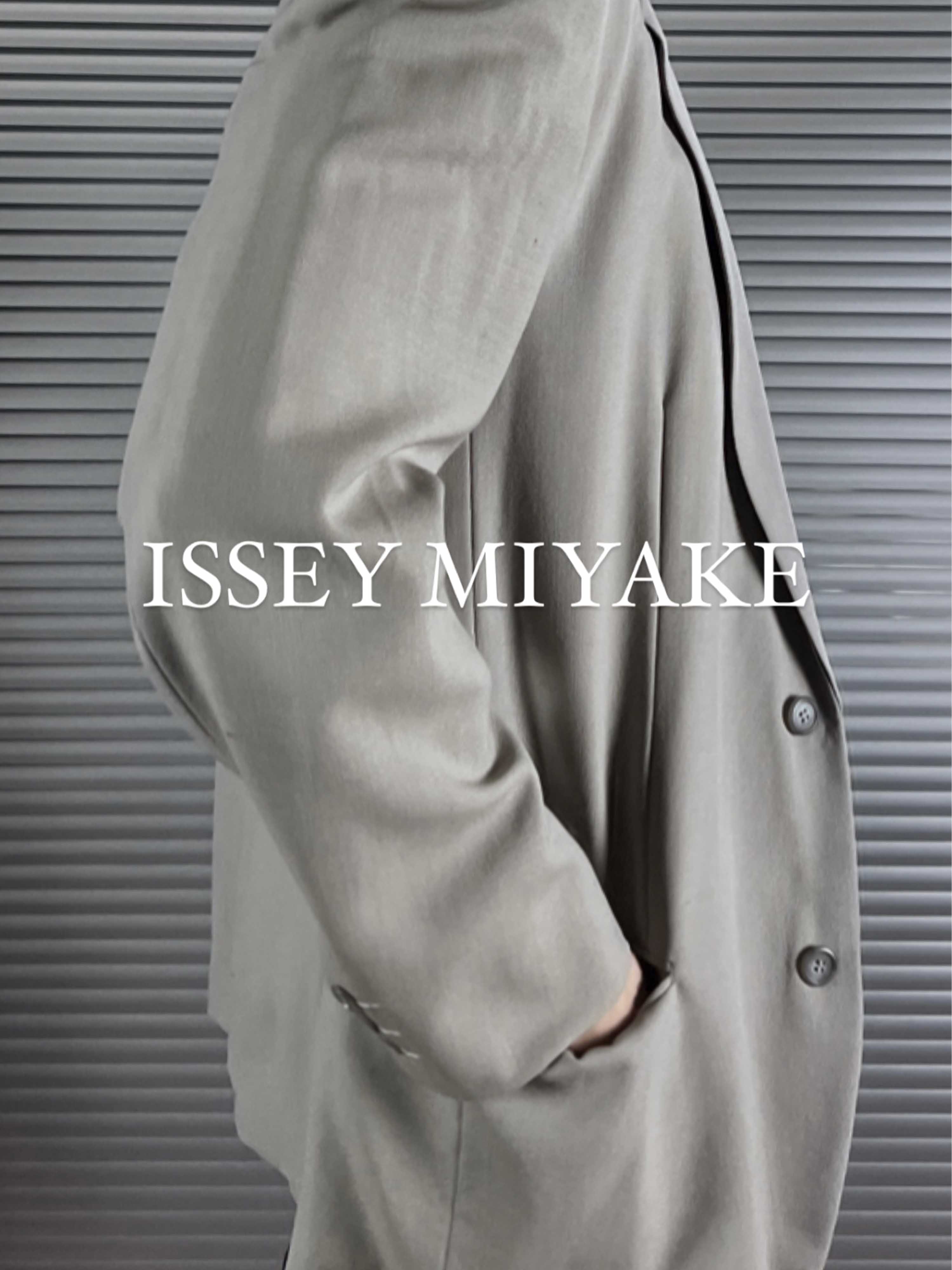 ISSEY MIYAKE non-collar jacket