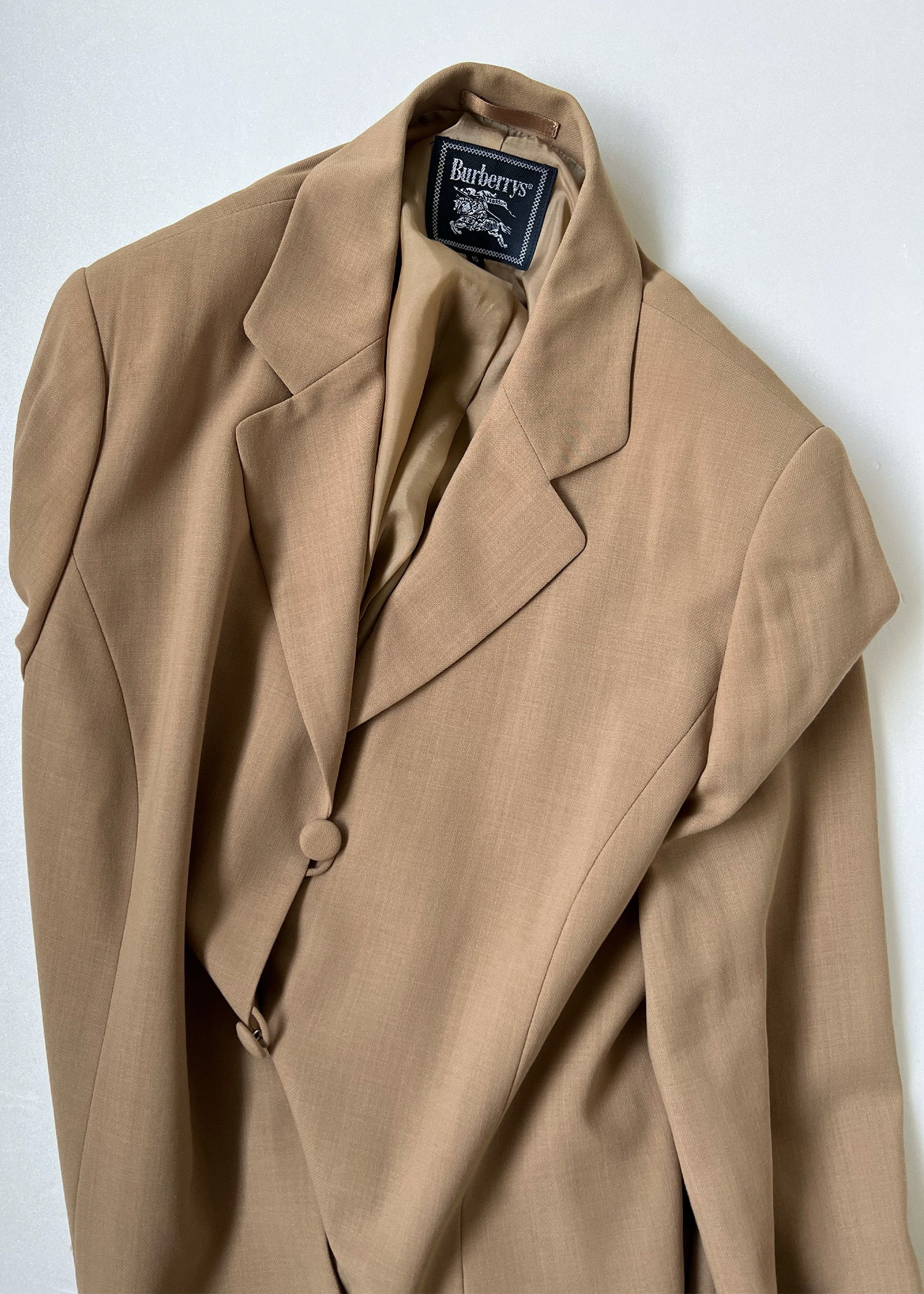Burberry&#039;s jacket
