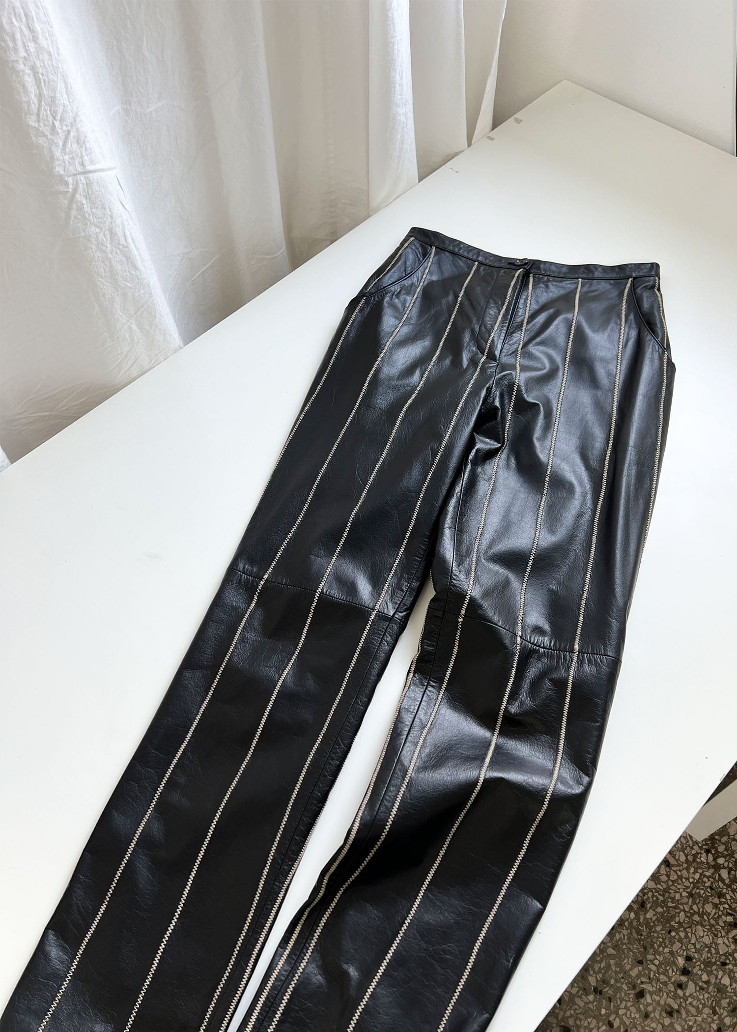 select vintage : stitch leather pants