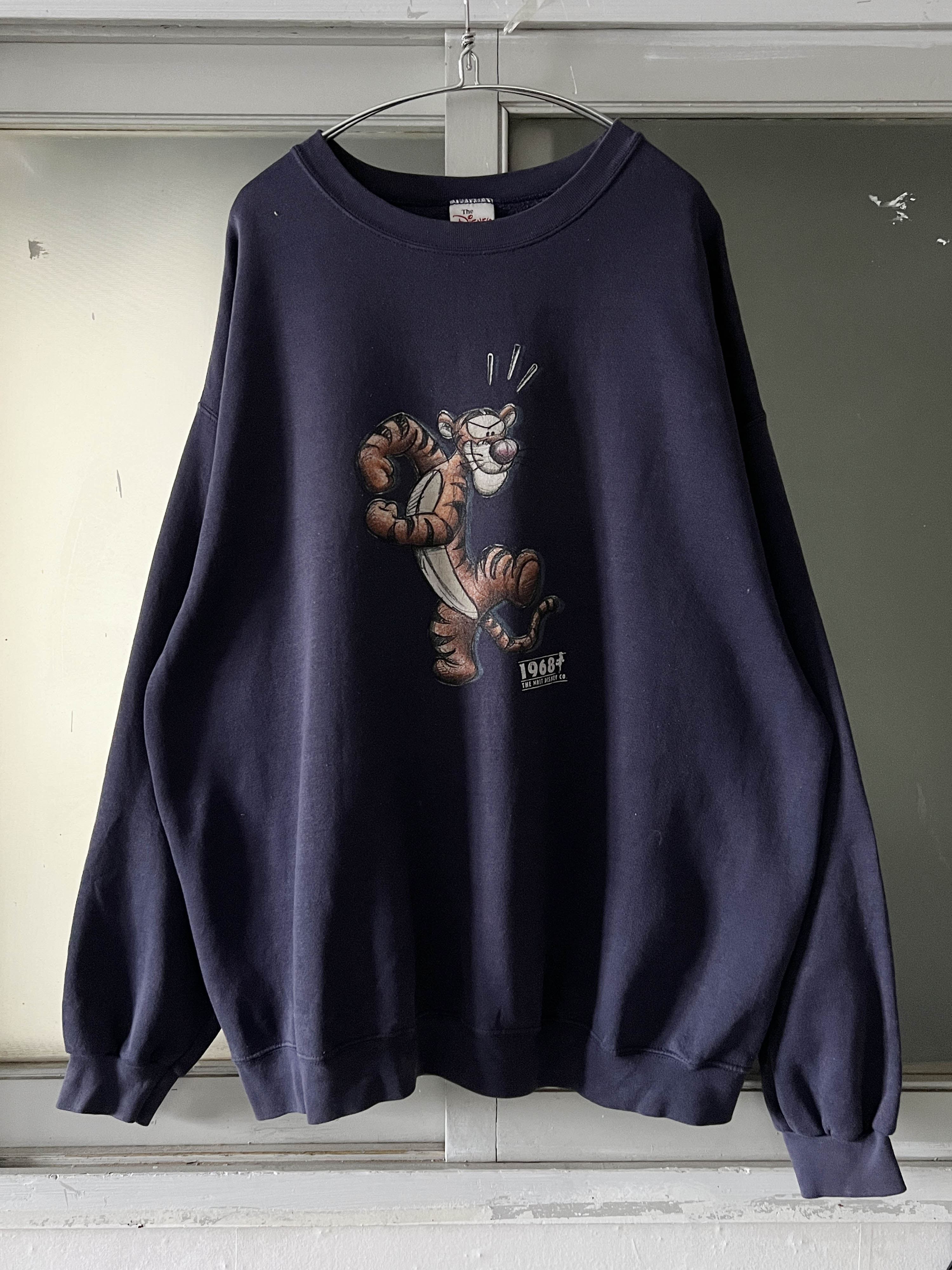 vintage Disney tigger sweatshirts