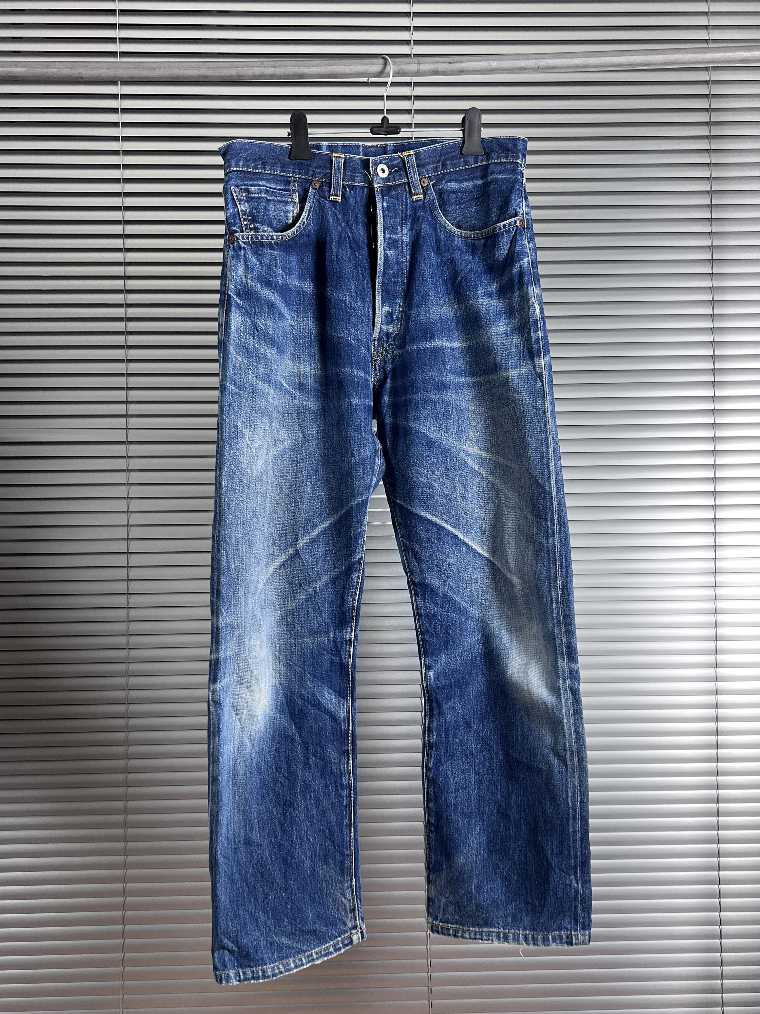 90s Levis 44501 jean ( made in USA )